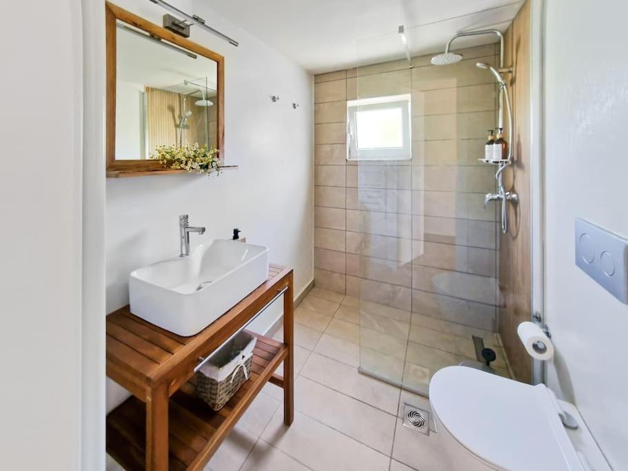 Cozy Owl'S Studio Home ปีร์กอส ภายนอก รูปภาพ